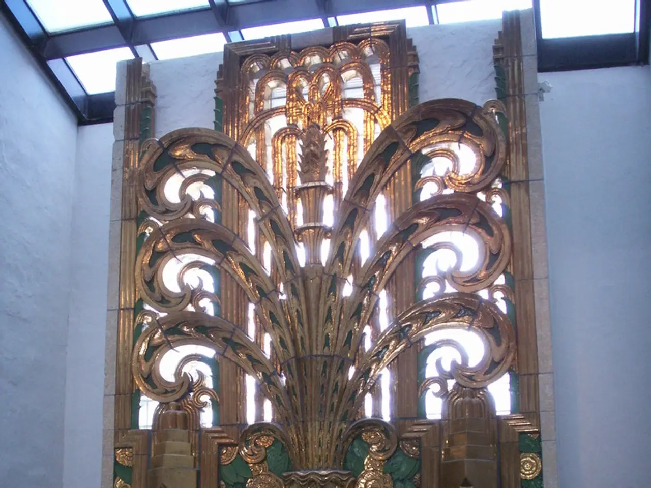 Rich hues lend an air of luxury and attention-grabbing appeal to your living space, apparently...