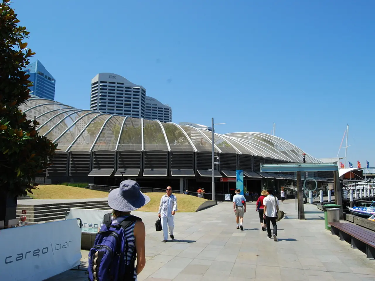 Street Cleaning Crews Consist of Specialists and Manual Workers