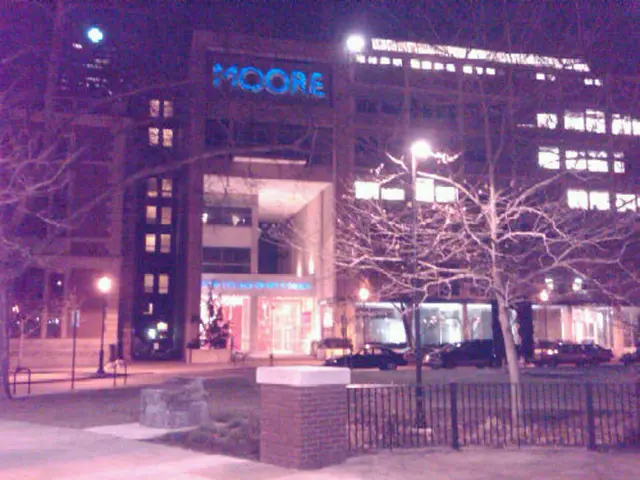 Celebrated Earth citizens, our precious weekly selections.