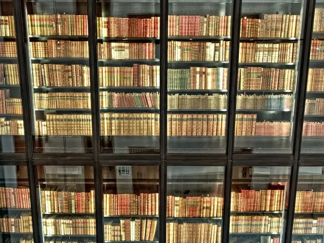 Top Selection of Adult Coloring Books You Simply Can't Pass Up