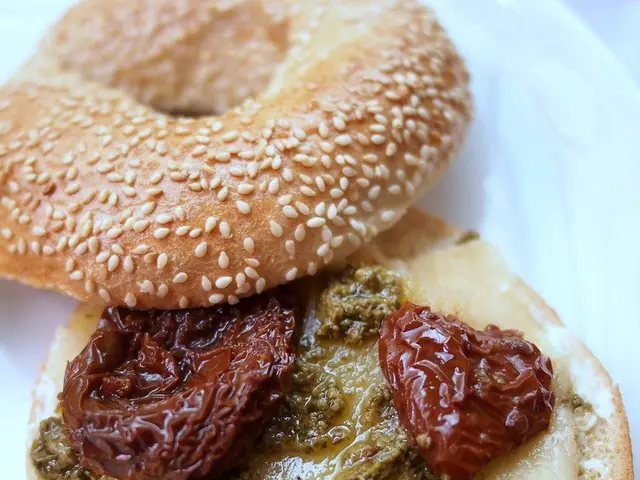 Rustic finger food fusion: the pizza burger