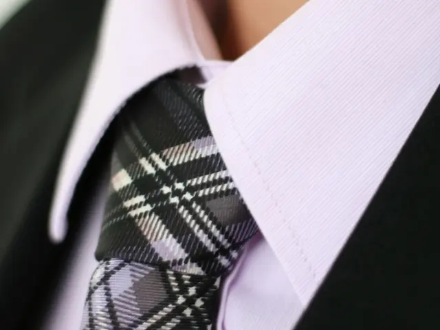 Mastering the Art of Blazer and Jeans Combinations in 2025