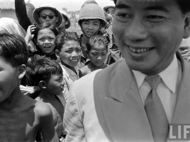 Market for children's clothing at the Albert Schweitzer School in Bottrop