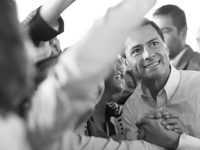 Black Innovator Monty Browne Aids AT&T in Promoting Charity over the Holiday Season