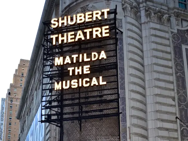 Alpaca calf named Carmela makes shaky debut at Vancouver's zoo, takes initial steps.